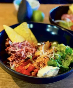 Ketootjes Pulled Chicken Taco met Louisiana Coleslaw